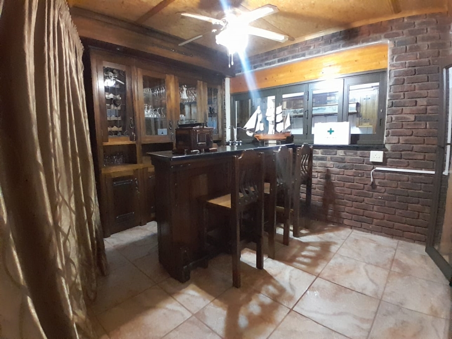 10 Bedroom Property for Sale in Kathu Northern Cape